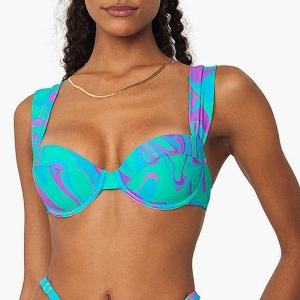 WEWOREWHAT Claudia Bikini Top Paradise Marble Retro Ocean Blue Multicolor medium